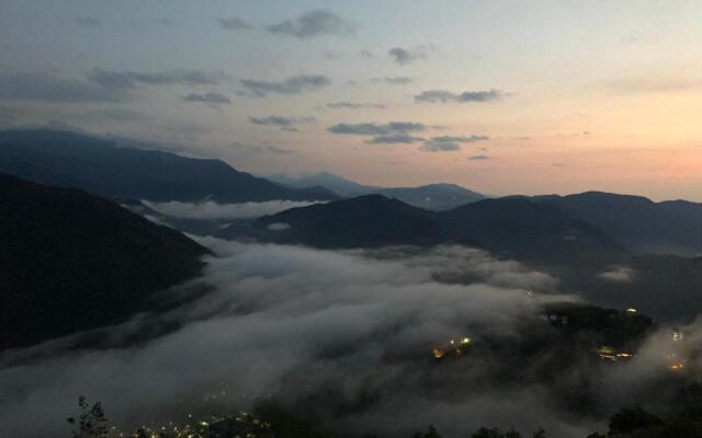 Guanhu Siji Minsu B&B