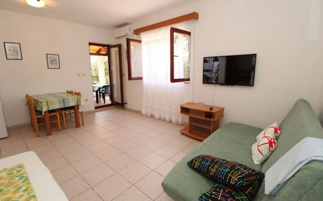UGA - Perfect Location - SA3 - Ivona