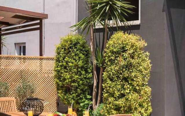Sun Ray Luxury Apartments