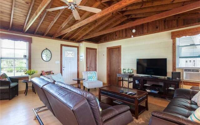 Seashell - Three Bedroom Home