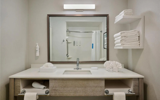 Hampton Inn & Suites Hermosa Beach