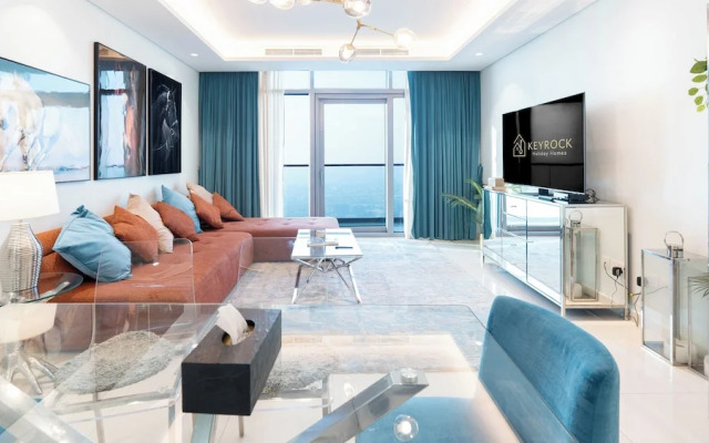 Rooftop pool-2BR Apartment Near Downtown