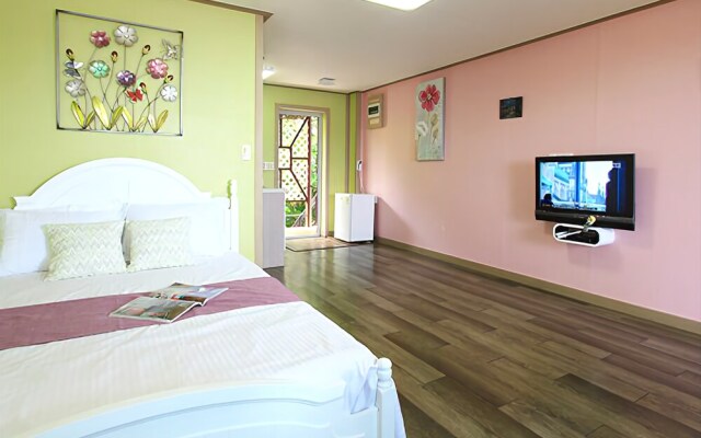 Tongyeong Paper Island Pension