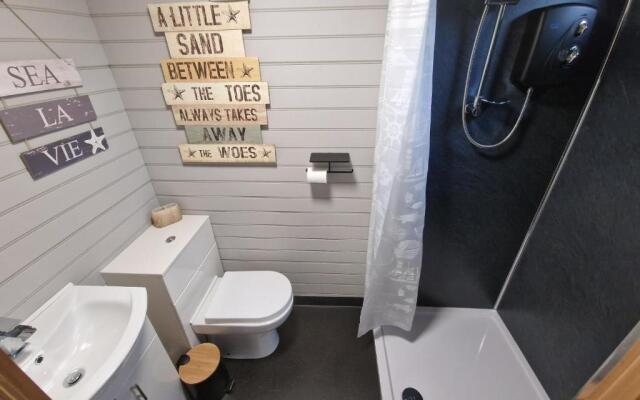 Stunning 1-bed Shepherd hut