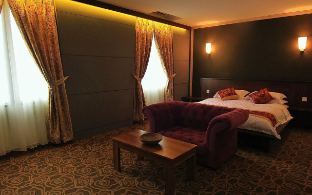 Herald Hotel Melaka by DConcept