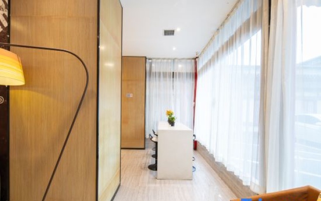 IU Hotel (Xi'an Bell and Drum Tower Huimin Street Store) – Guest Rooms – Xi'an