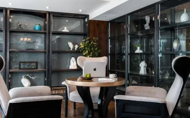 Guman Hotel