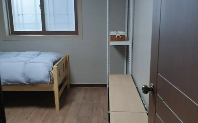 Ulsan Guesthouse by Sleeping Pong - Hostel
