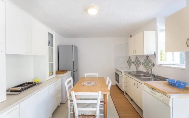 Belvedere - Seafront Apartment - 3 Places