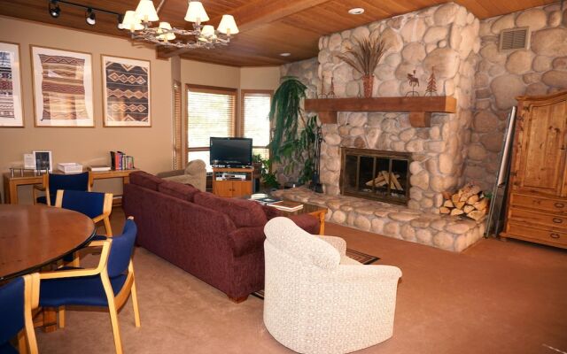 Woodrun V Town House