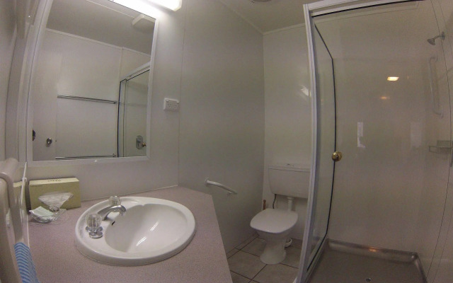 Hibiscus Regal Apartments