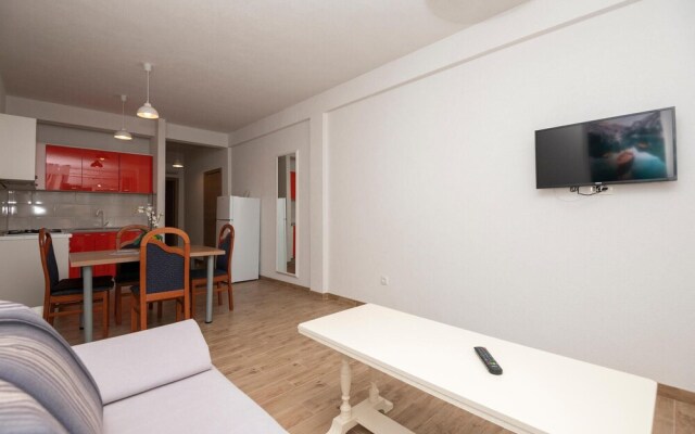 Nice Apartment in Drvenik With 1 Bedrooms and Wifi