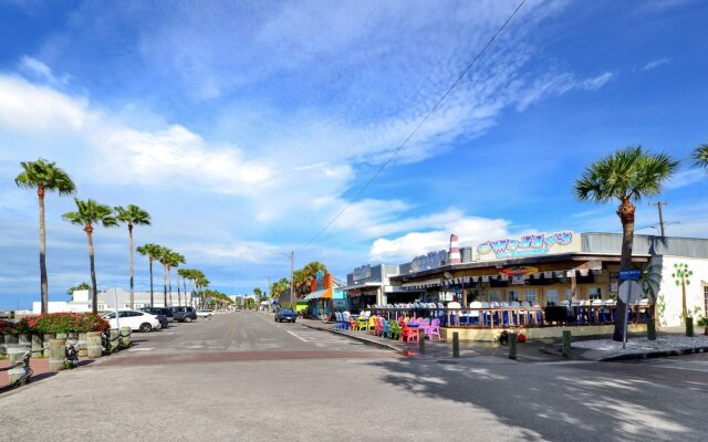 Seaside Sonata by Vtrips