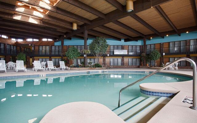 Crossroads Hotel and Event Center