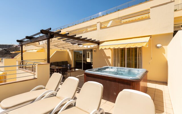 Holiday Club Sol Amadores Hotel