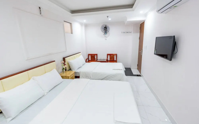 Light Hotel