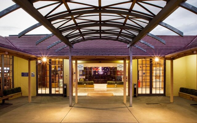 Nightcap at Sylvania Hotel