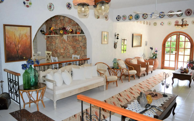 Irini Hotel
