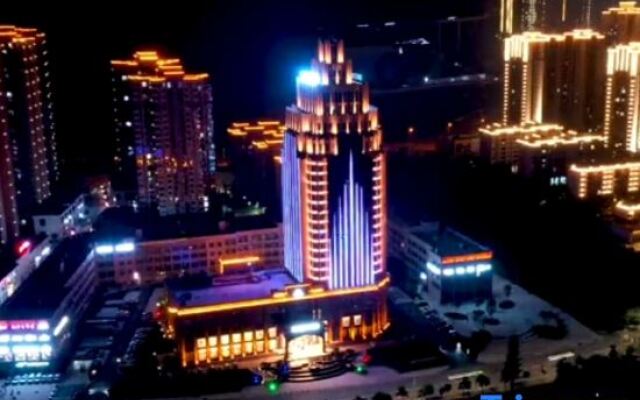 Royal Hotel