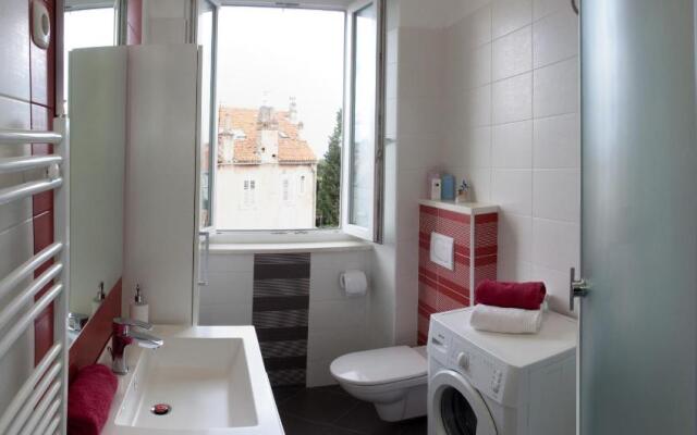 Stylish Theatre Apartments