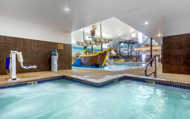 Comfort Inn & Suites Mitchell I-90