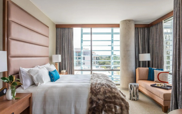 Drey Hotel