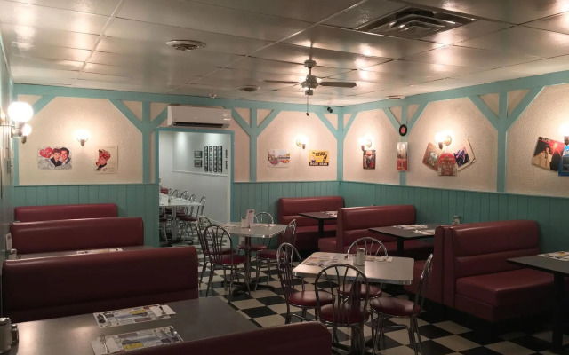 Fairway Inn
