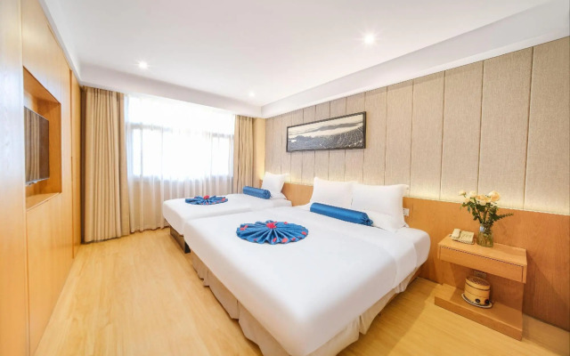 Soaring Dragon Hotel