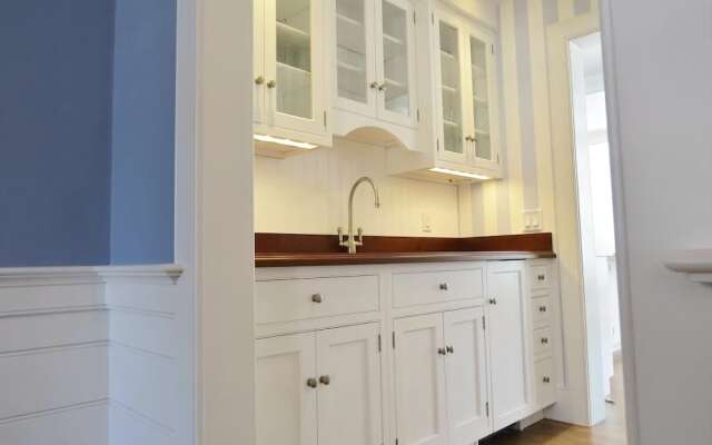 65 Moonpenny Lane - Eight Bedroom House