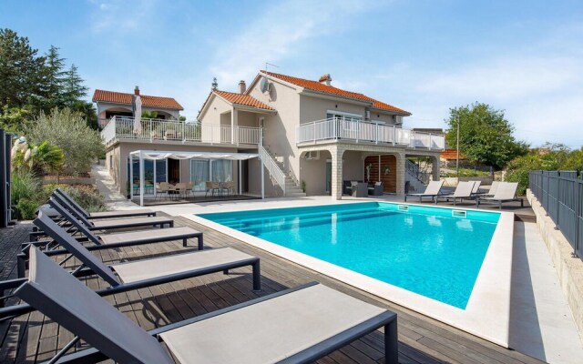 Amazing Home in Polje With Wifi and 5 Bedrooms