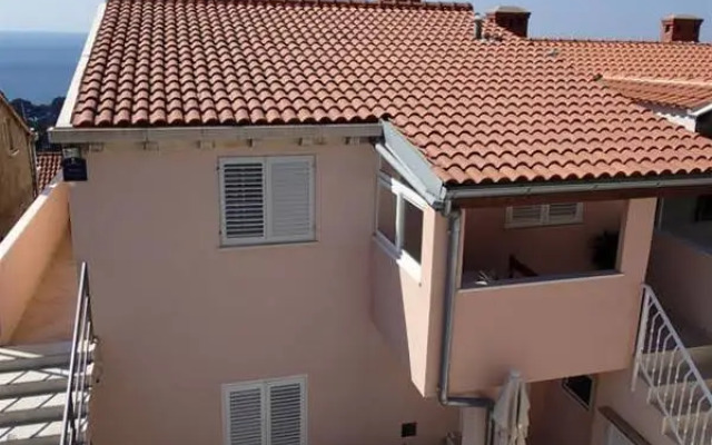 Apartments & Rooms Imperijal