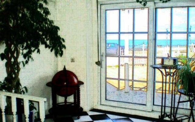 Beach Location Studio