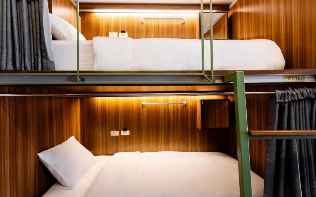 KhunLuang Hostel - Adults Only