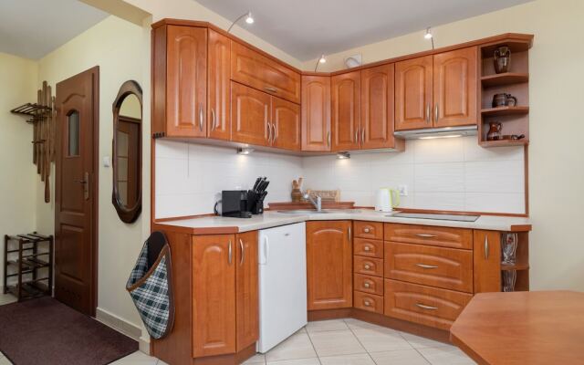 Cozy Apartment in Zakopane by Renters