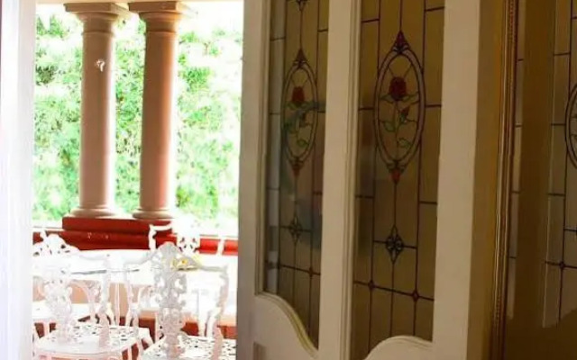 Yes Please Guest House