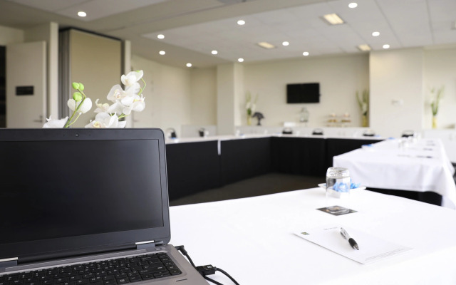 Mantra Melbourne Melton