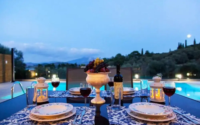 Villa Manos in Ligia