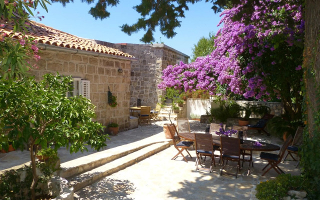 Villa By The Sea Near Dubrovnik