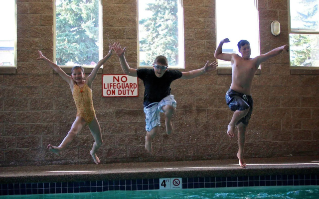 Moose Creek Lodge & Suites