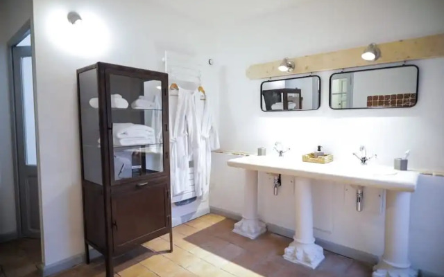 Proven ale House With Pool and spa