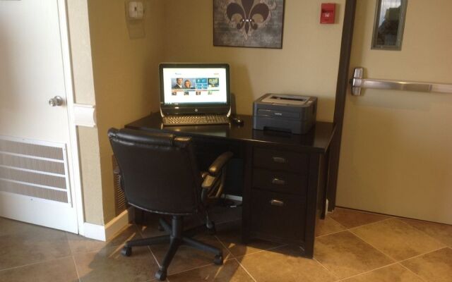 Rodeway Inn & Suites