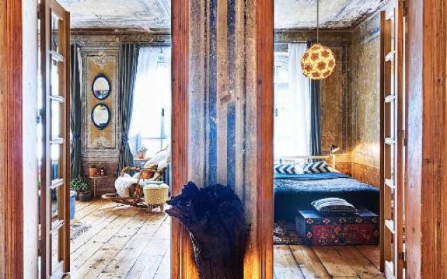 19th Century Luxury Loft in Galata