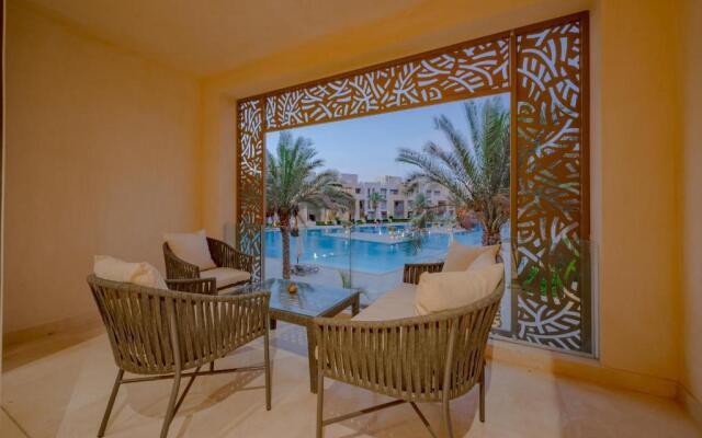 Elegant 2-Bedroom Apartment in Mangroovy, Pool & Beach