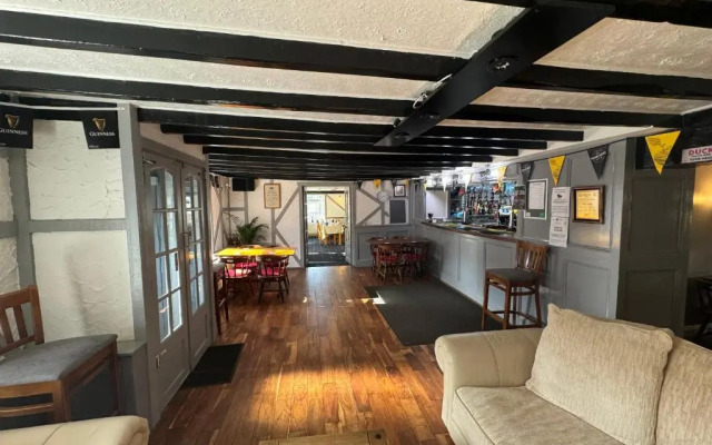 Carpenters Arms