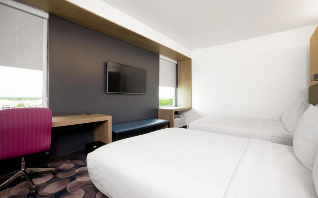Aloft Austin Airport