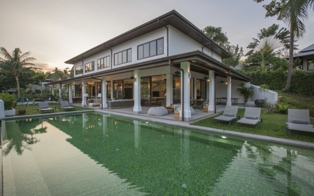 Lemongrass Pool Villa