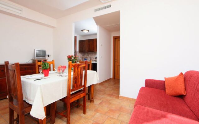 House Oak Pitigliano 31970