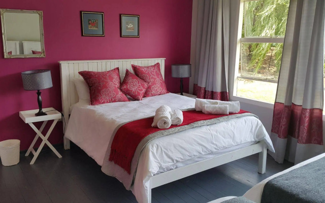 Golden View Luxury Self Catering