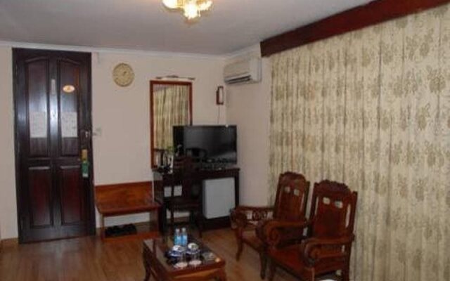Phu Tho Hotel