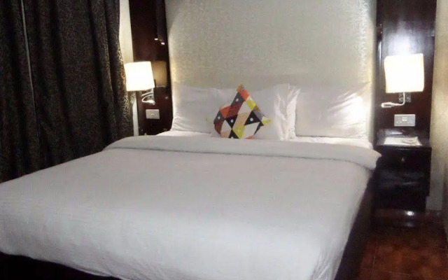 Larry Mitchelle Suites